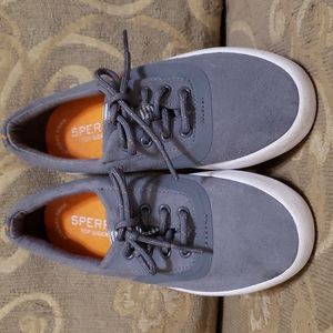 Sperry - Boys casual shoes.